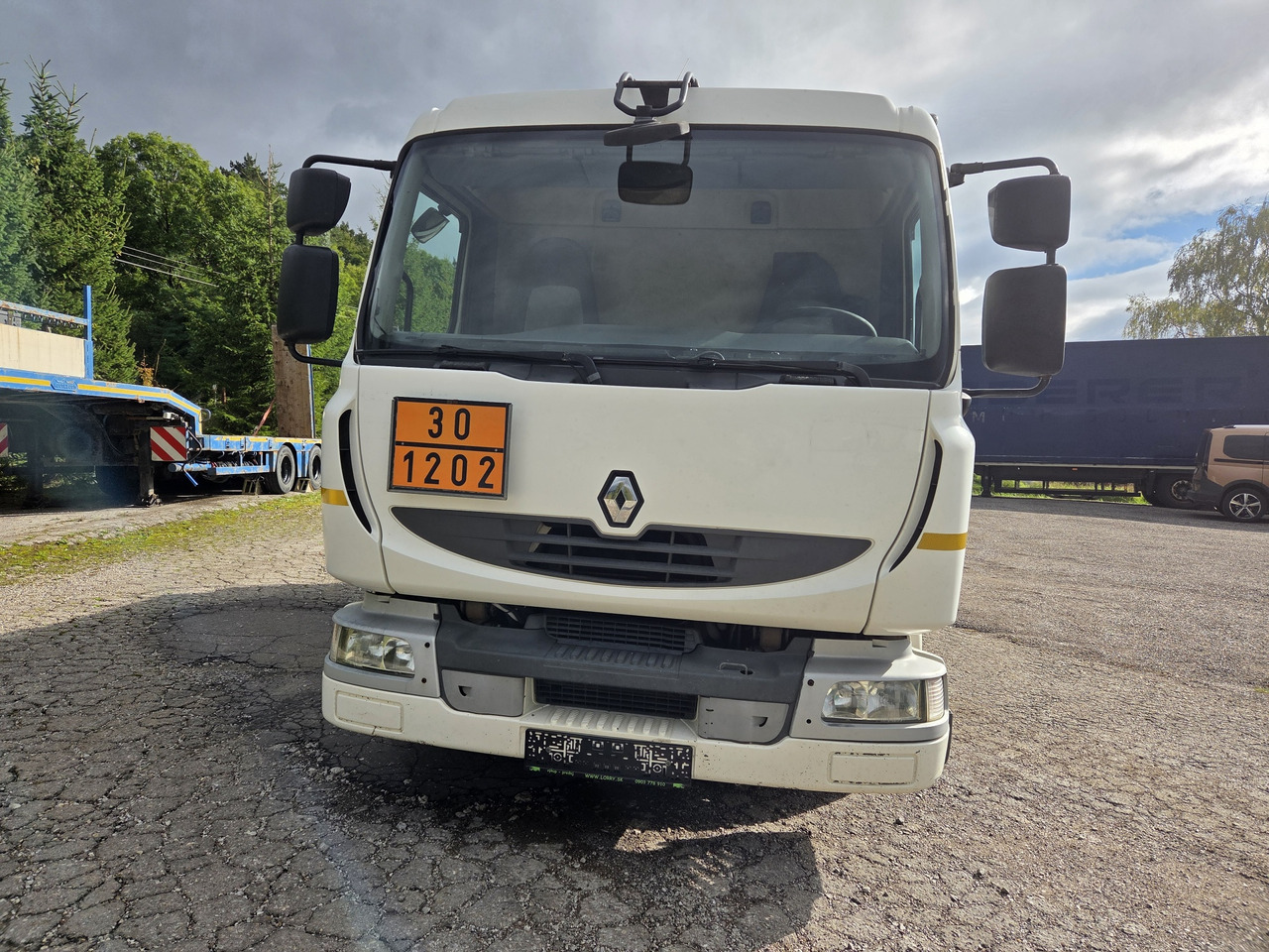 RENAULT MIDLUM 180.10 diesel tanker + dispensing + print - Камион цистерна: слика 2 RENAULT MIDLUM 180.10 diesel tanker + dispensing + print - Камион цистерна: слика 2