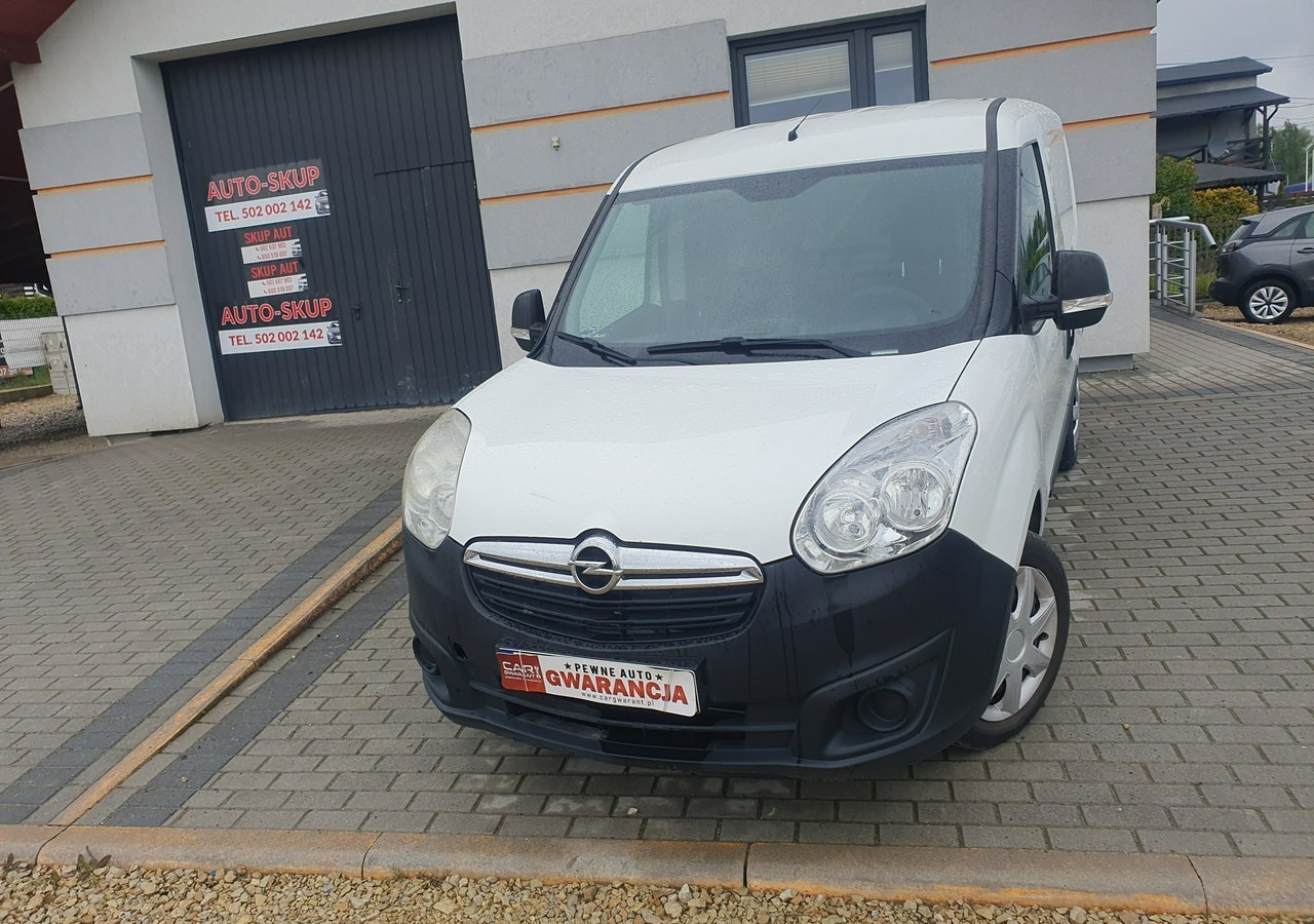 Fiat Doblo Opel Combo 1.4 Benzyna Polski Salon - Товарно комбе: слика 2 Fiat Doblo Opel Combo 1.4 Benzyna Polski Salon - Товарно комбе: слика 2