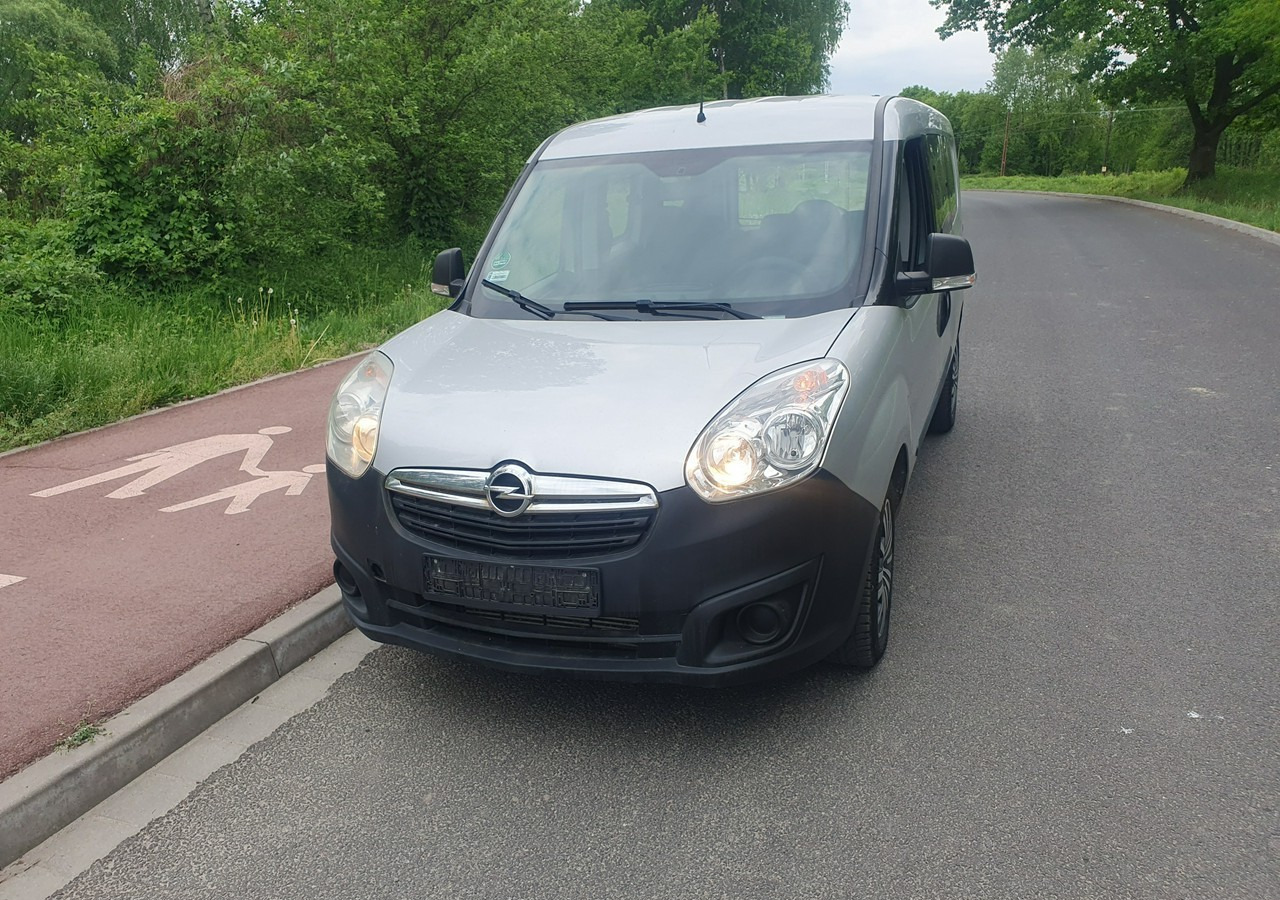 Fiat Doblo long*combo *doblo* krajówka *fv vat 23%* - Автомобил: слика 2 Fiat Doblo long*combo *doblo* krajówka *fv vat 23%* - Автомобил: слика 2