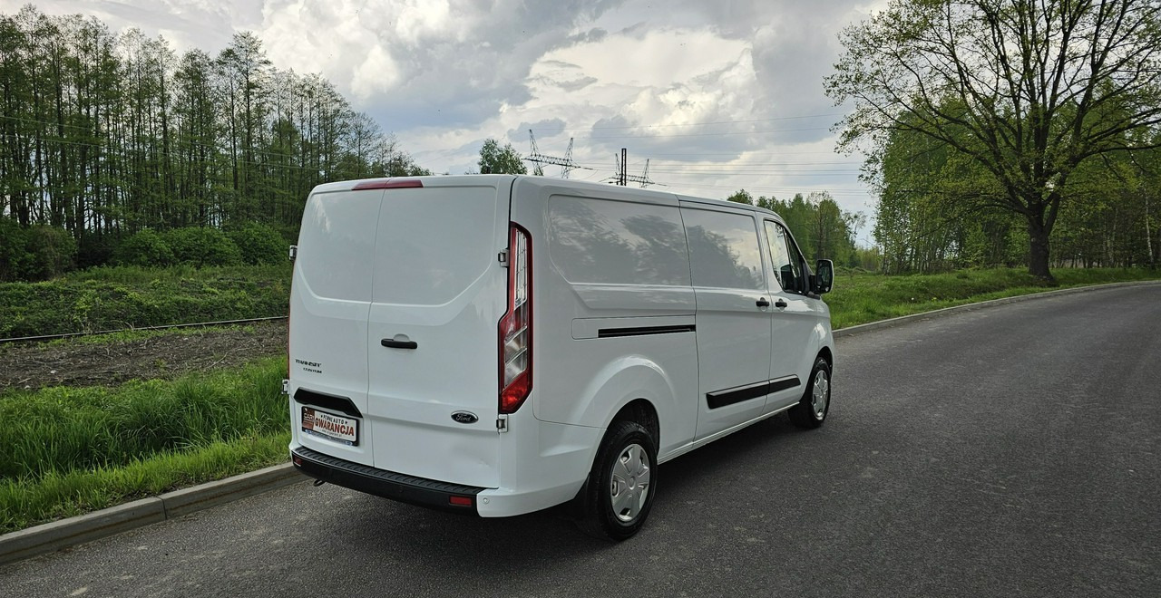 Ford Transit Transit Custom Ford Transit Custom long bardzo ładny egzemplarz - Товарно комбе: слика 5 Ford Transit Transit Custom Ford Transit Custom long bardzo ładny egzemplarz - Товарно комбе: слика 5