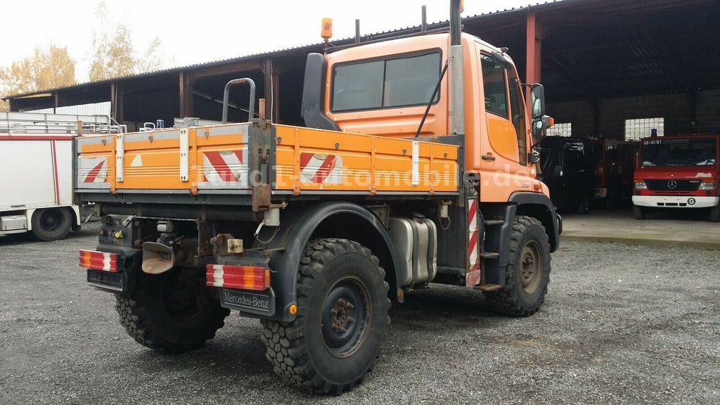 Mercedes-Benz Unimog U 300 Kipper Zugmaschine Kommunalhydraulik U 500 400 U 300 Kipper Zugmaschine Kommunalhydraulik U 500 400 - Комунално/ Специјално возило: слика 4 Mercedes-Benz Unimog U 300 Kipper Zugmaschine Kommunalhydraulik U 500 400 U 300 Kipper Zugmaschine Kommunalhydraulik U 500 400 - Комунално/ Специјално возило: слика 4