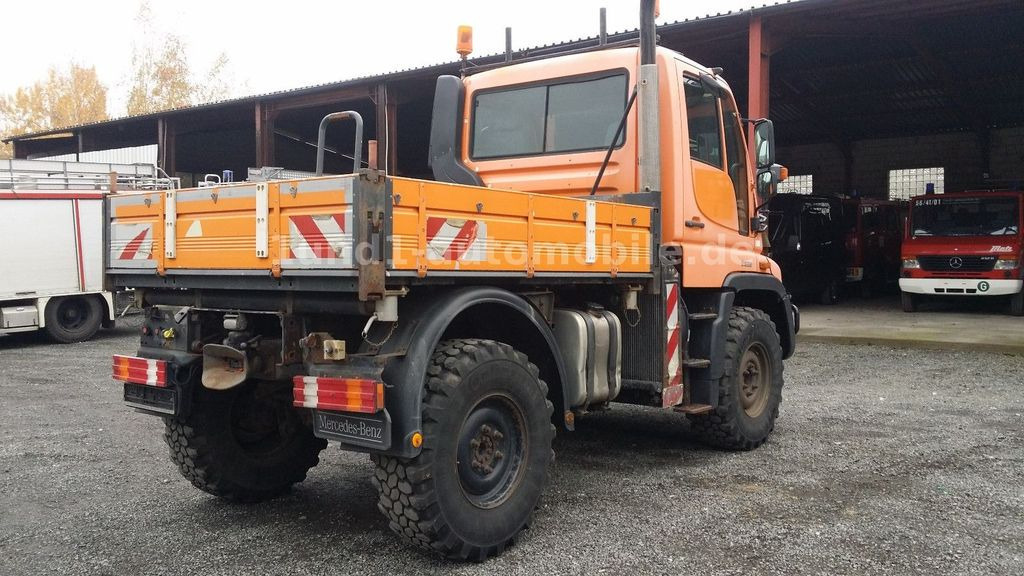 Unimog U 300 Kipper Zugmaschine Kommunalhydraulik U 500 400 U 300 Kipper Zugmaschine Kommunalhydraulik U 500 400 - Комунално/ Специјално возило: слика 1 Unimog U 300 Kipper Zugmaschine Kommunalhydraulik U 500 400 U 300 Kipper Zugmaschine Kommunalhydraulik U 500 400 - Комунално/ Специјално возило: слика 1