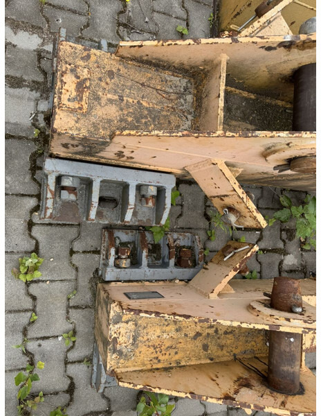 Liebherr 185/200HC Undercarriage 6x6 + 2x A block - Кулски кран: слика 2 Liebherr 185/200HC Undercarriage 6x6 + 2x A block - Кулски кран: слика 2