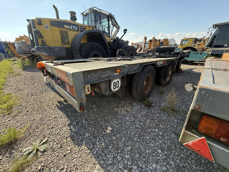 Liebherr 80km/h axeles to self erecting crane 32K 35K 42K 50K 63K 71K - Кулски кран: слика 4 Liebherr 80km/h axeles to self erecting crane 32K 35K 42K 50K 63K 71K - Кулски кран: слика 4