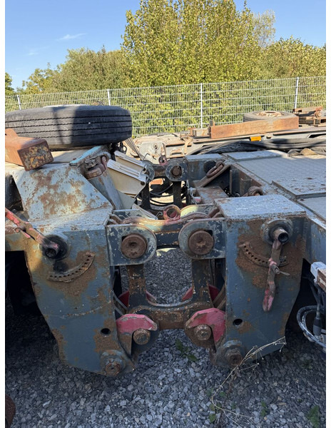 Liebherr 80km/h axeles to self erecting crane 32K 35K 42K 50K 63K 71K - Кулски кран: слика 2 Liebherr 80km/h axeles to self erecting crane 32K 35K 42K 50K 63K 71K - Кулски кран: слика 2