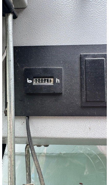 Liebherr LTM 1090/2 52m + 19m - Кран за секакви терени: слика 5 Liebherr LTM 1090/2 52m + 19m - Кран за секакви терени: слика 5