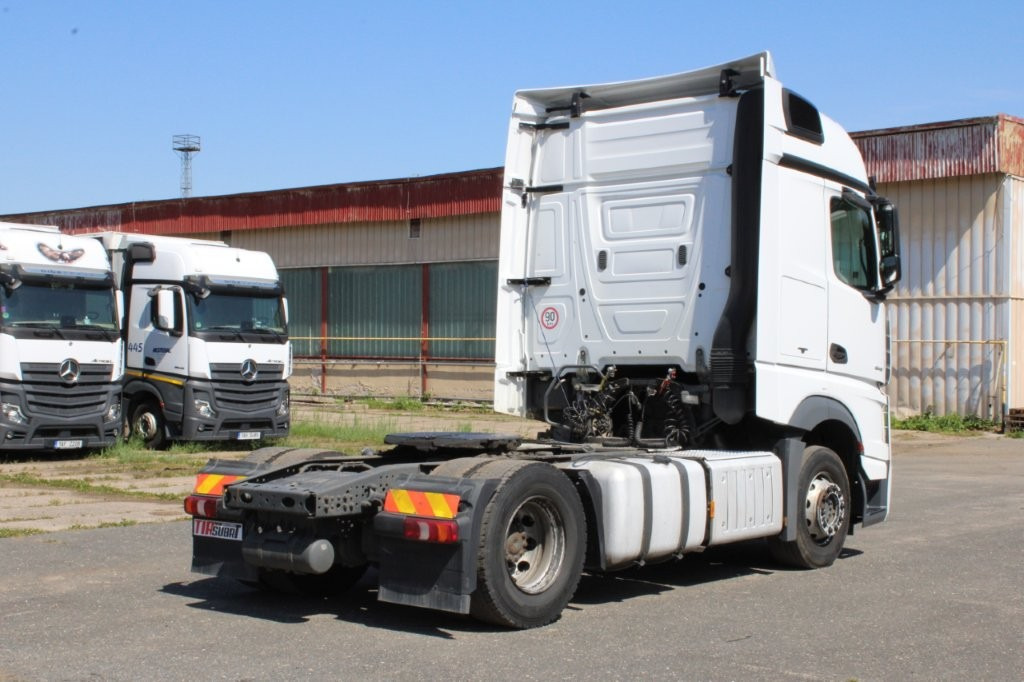 Mercedes-Benz ACTROS 1845 - Камион влекач: слика 3 Mercedes-Benz ACTROS 1845 - Камион влекач: слика 3