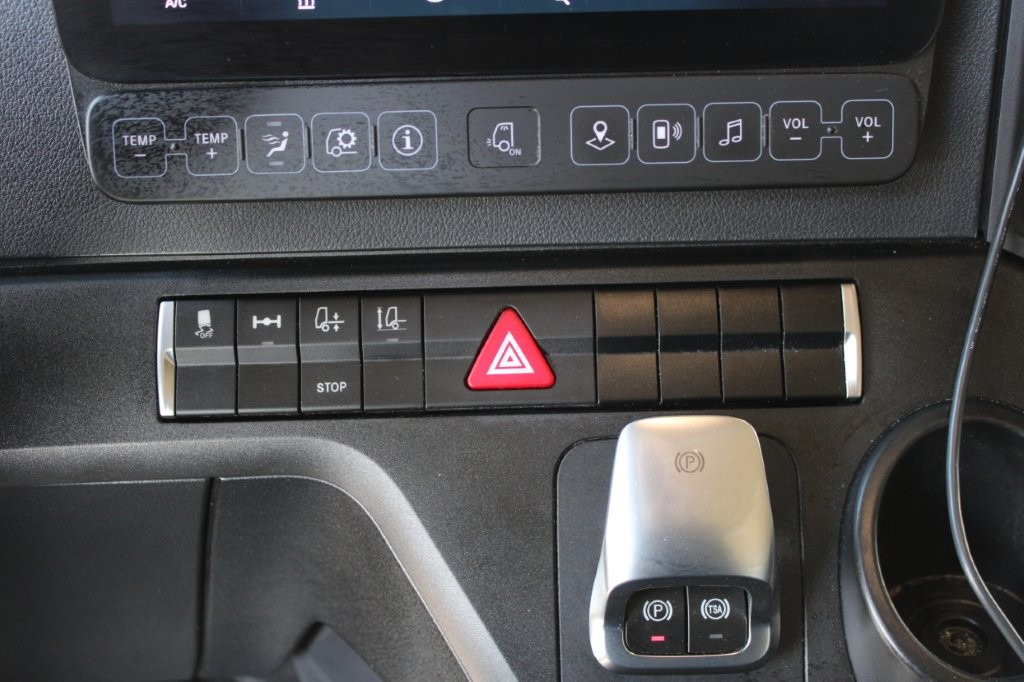 Камион со церада Mercedes-Benz Actros 2542: слика 7 Камион со церада Mercedes-Benz Actros 2542: слика 7