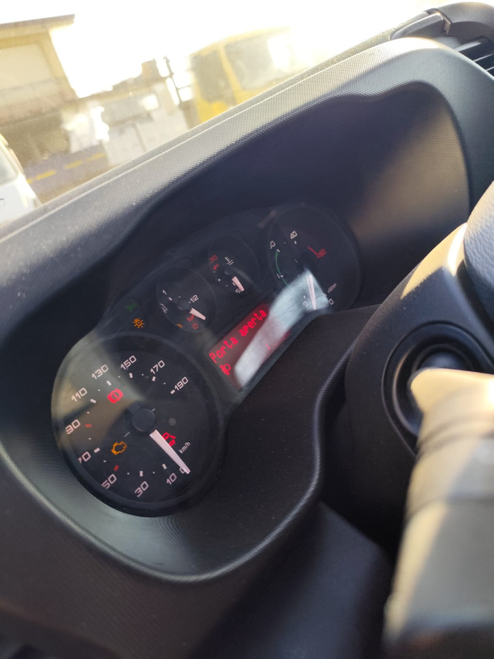 IVECO DAILY 35C15 - Камион со кран, Комби кипер: слика 4 IVECO DAILY 35C15 - Камион со кран, Комби кипер: слика 4