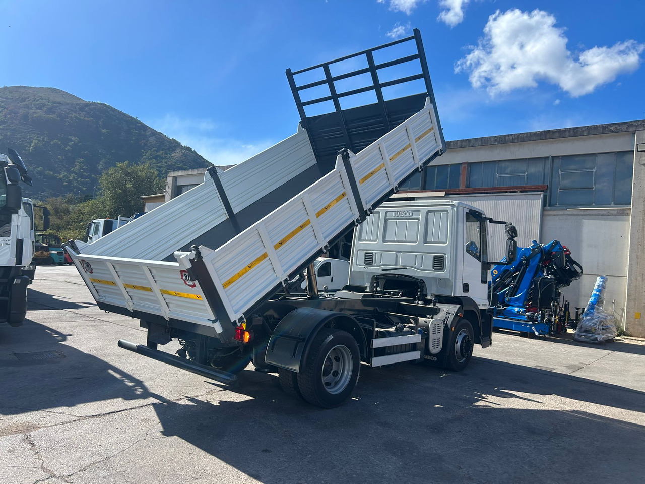 Кипер IVECO EUROCARGO 120E25: слика 12