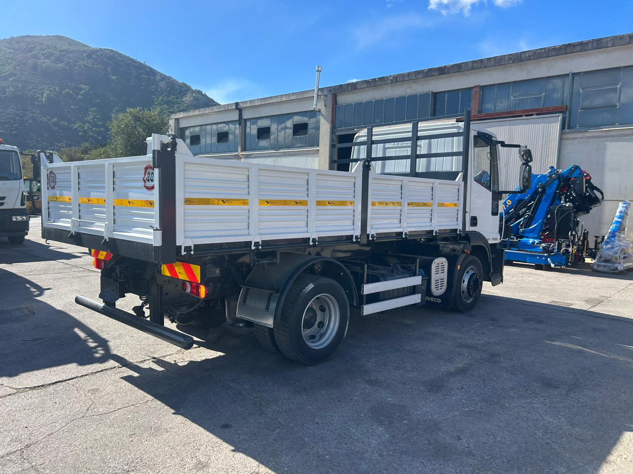 Кипер IVECO EUROCARGO 120E25: слика 30