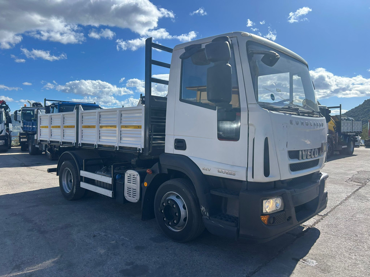 Кипер IVECO EUROCARGO 120E25: слика 26