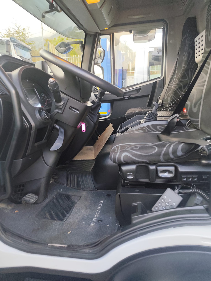 IVECO EUROCARGO 140-250 - Камион со кабинска шасија: слика 5 IVECO EUROCARGO 140-250 - Камион со кабинска шасија: слика 5