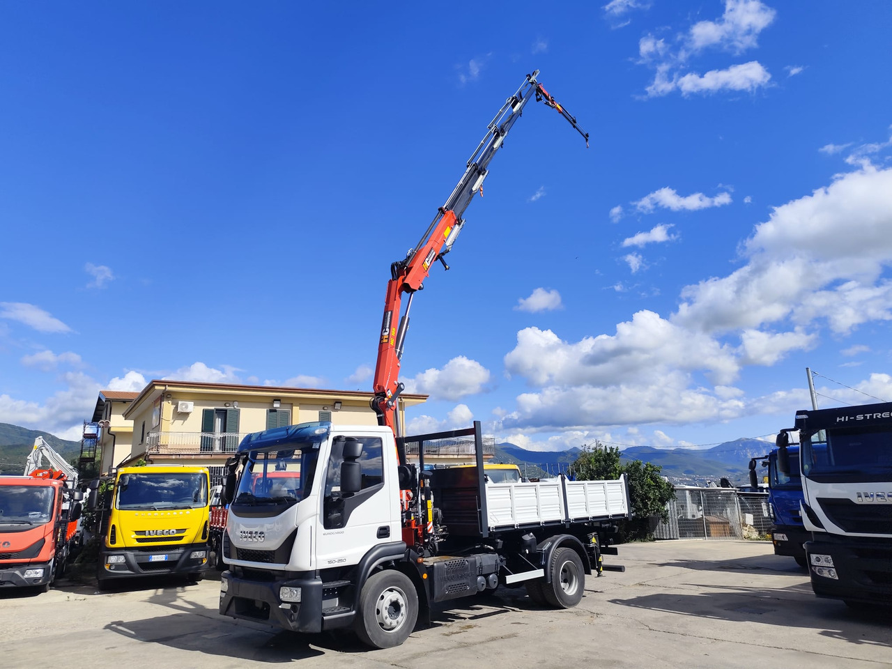 IVECO EUROCARGO 160-250 - Камион со кран, Кипер: слика 5 IVECO EUROCARGO 160-250 - Камион со кран, Кипер: слика 5