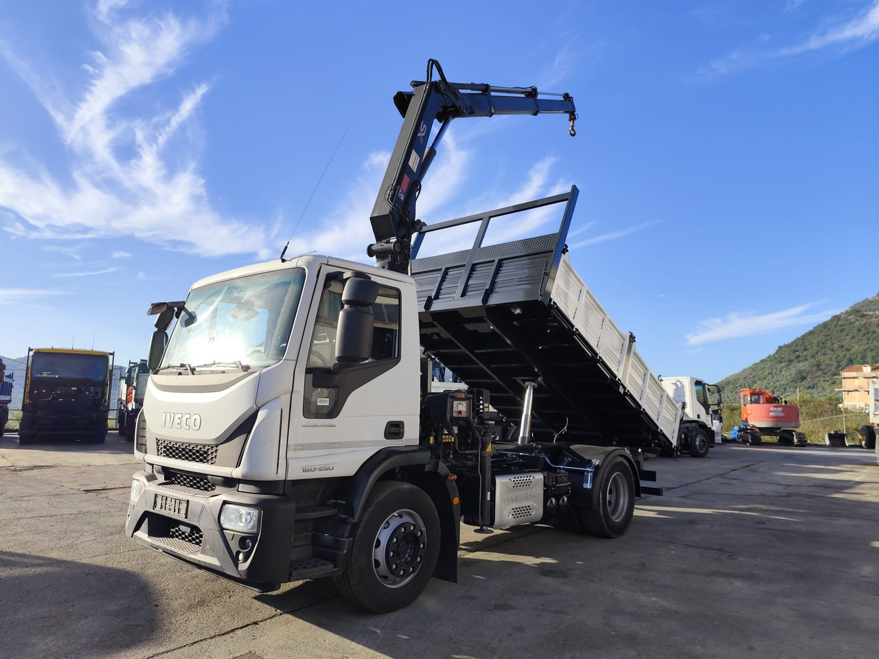 IVECO EUROCARGO 180-250 - Камион со кран, Камион со кран: слика 1 IVECO EUROCARGO 180-250 - Камион со кран, Камион со кран: слика 1