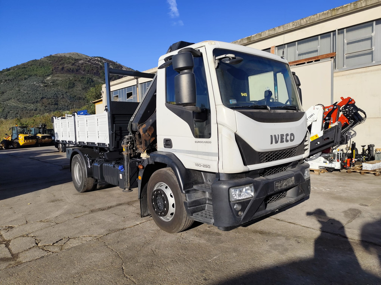 IVECO EUROCARGO 180-250 - Камион со кран, Камион со кран: слика 4 IVECO EUROCARGO 180-250 - Камион со кран, Камион со кран: слика 4