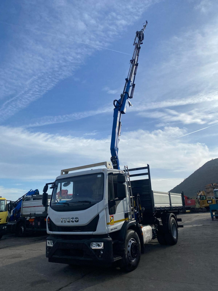 IVECO EUROCARGO 190EL28 - Камион со кран: слика 1 IVECO EUROCARGO 190EL28 - Камион со кран: слика 1