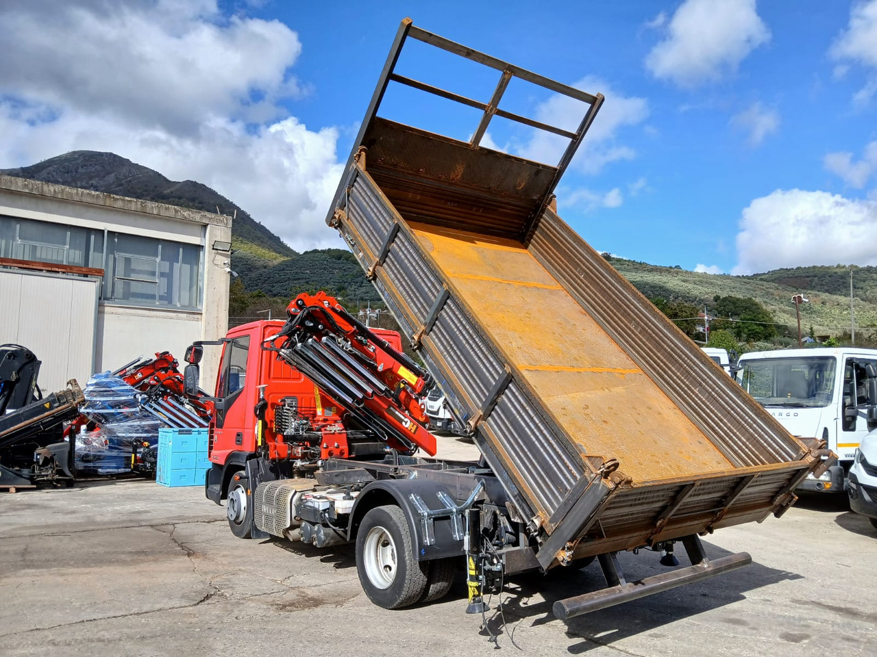 IVECO EUROCARGO 80-190 - Камион со кран: слика 4 IVECO EUROCARGO 80-190 - Камион со кран: слика 4