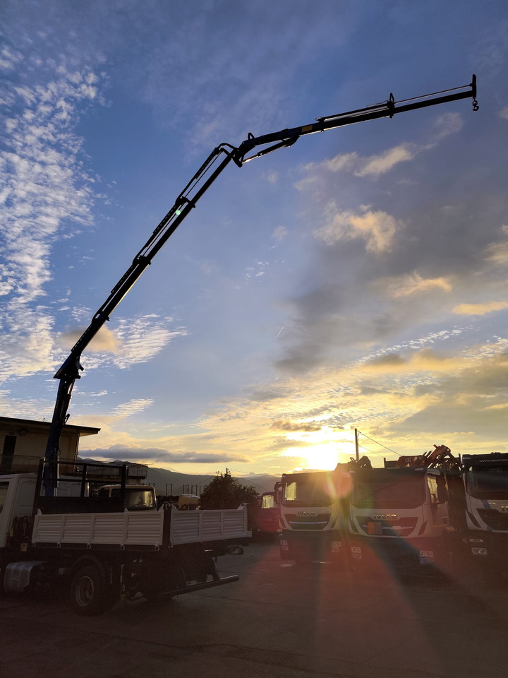 Камион со кран, Кипер IVECO EUROCARGO 80-210: слика 27 Камион со кран, Кипер IVECO EUROCARGO 80-210: слика 27