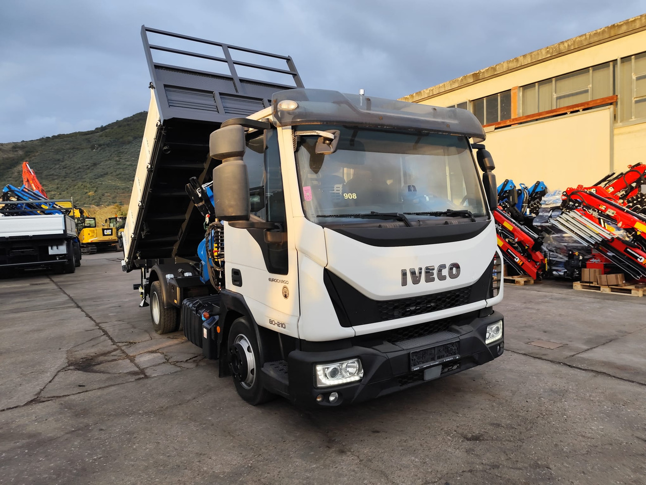 Камион со кран, Кипер IVECO EUROCARGO 80-210: слика 11 Камион со кран, Кипер IVECO EUROCARGO 80-210: слика 11