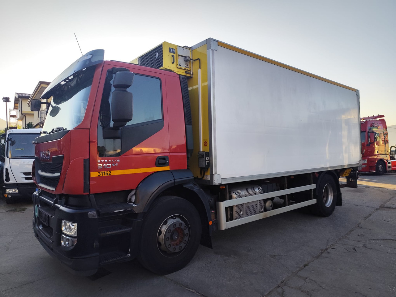IVECO STRALIS 190S31 - Камион со кабинска шасија: слика 3 IVECO STRALIS 190S31 - Камион со кабинска шасија: слика 3