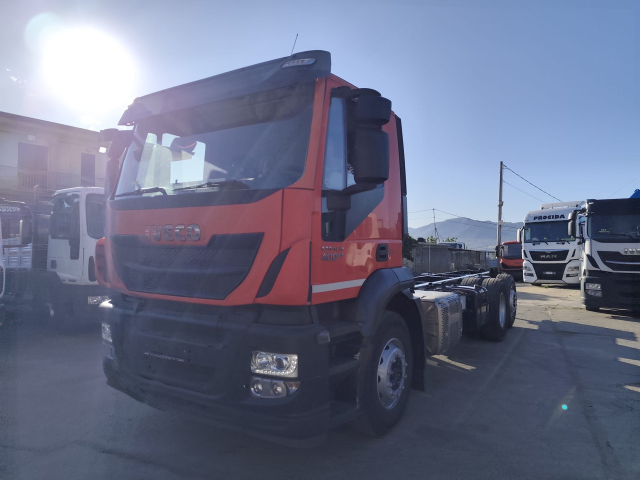 IVECO STRALIS 260S40 - Камион со платформа: слика 1 IVECO STRALIS 260S40 - Камион со платформа: слика 1