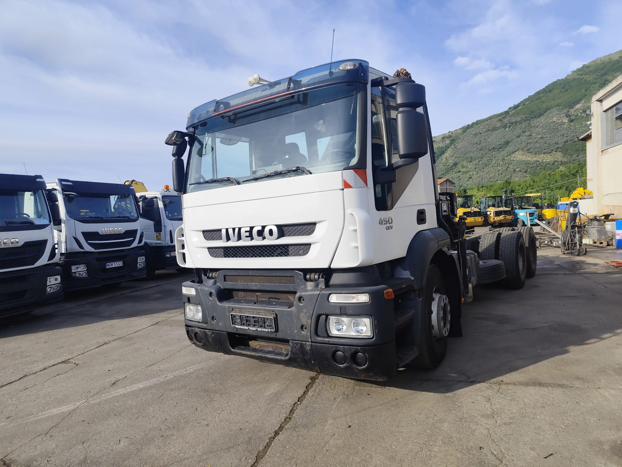 IVECO STRALIS 260S45 - Камион со кран: слика 2 IVECO STRALIS 260S45 - Камион со кран: слика 2