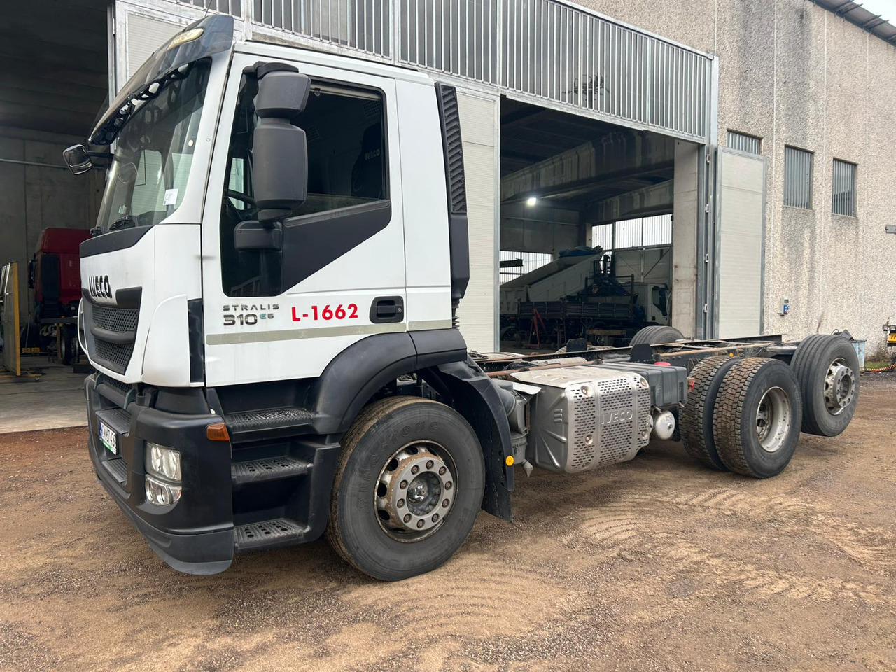 IVECO STRALIS AD 260S31 - Камион со кабинска шасија: слика 1 IVECO STRALIS AD 260S31 - Камион со кабинска шасија: слика 1