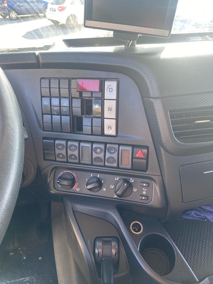 IVECO STRALIS AD 260S31 - Камион со кабинска шасија: слика 5 IVECO STRALIS AD 260S31 - Камион со кабинска шасија: слика 5