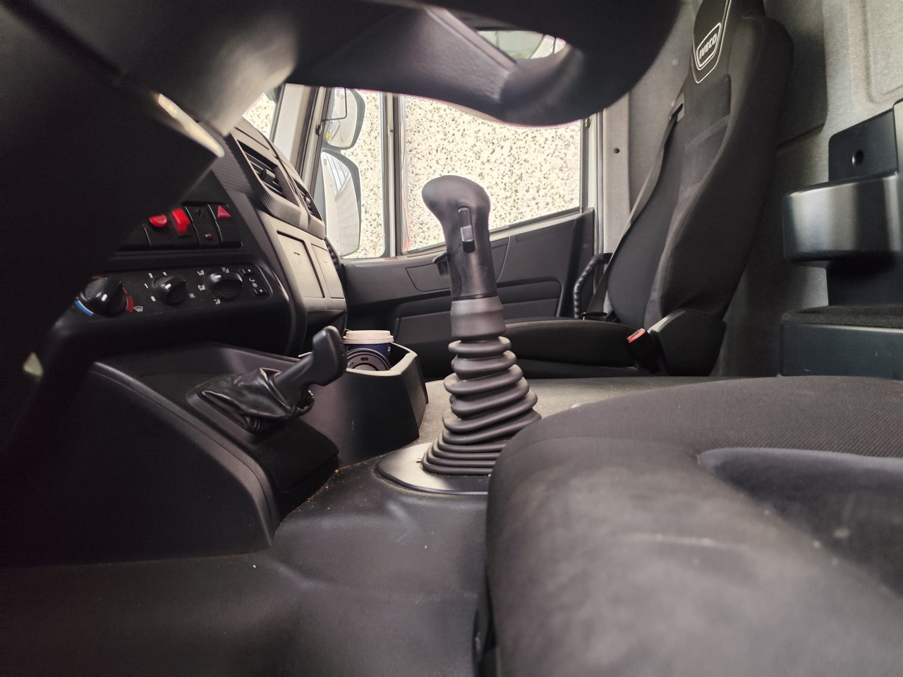 IVECO STRALIS AD 260S31 XP - Камион со кабинска шасија: слика 4 IVECO STRALIS AD 260S31 XP - Камион со кабинска шасија: слика 4