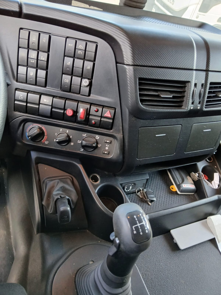 IVECO STRALIS AD 260S31 Y/P - Камион со кука за подигање: слика 5 IVECO STRALIS AD 260S31 Y/P - Камион со кука за подигање: слика 5