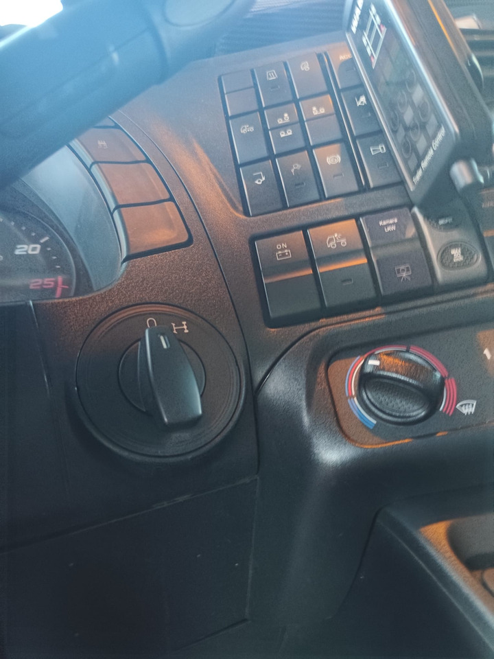 IVECO STRALIS AS 260S46 - Камион со платформа: слика 2 IVECO STRALIS AS 260S46 - Камион со платформа: слика 2