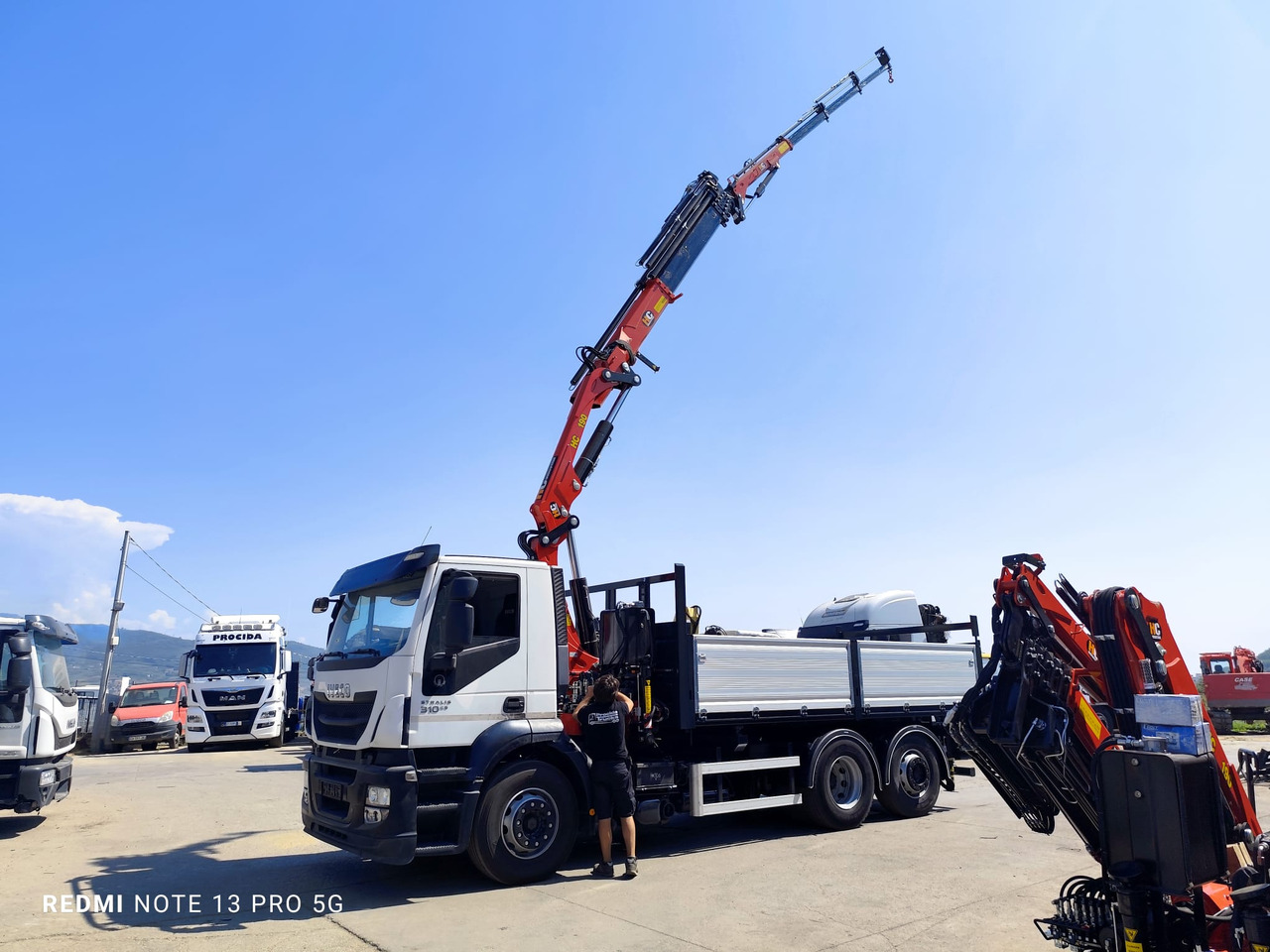IVECO STRALIS CUBE 260S31 - Камион со кран: слика 4 IVECO STRALIS CUBE 260S31 - Камион со кран: слика 4