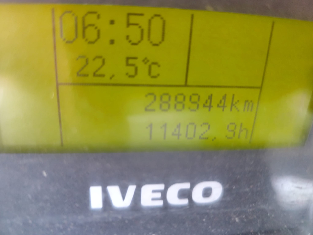 IVECO TRAKKER 190T36 - Камион со кран: слика 3 IVECO TRAKKER 190T36 - Камион со кран: слика 3