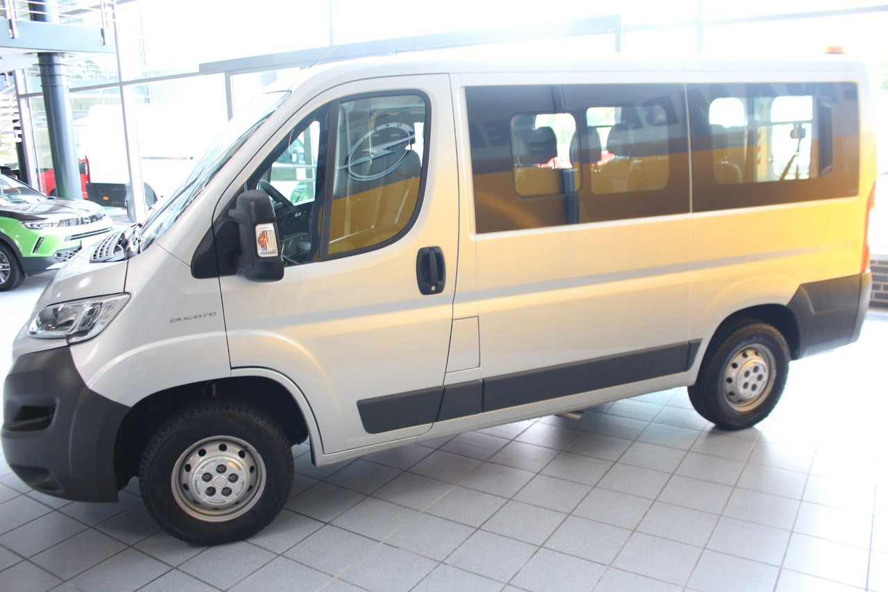 Fiat Ducato Kombi 33 150 L1H1 9-Sitzer Rollstuhlrampe - Патничко комбе: слика 4 Fiat Ducato Kombi 33 150 L1H1 9-Sitzer Rollstuhlrampe - Патничко комбе: слика 4