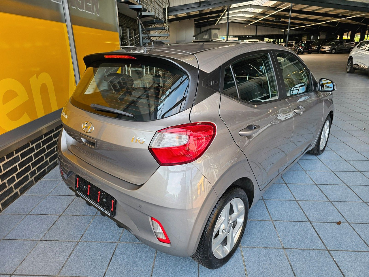 Hyundai i10 Trend AUTOMATIK SHZ PDC LenkrHzg DAB Spurhal - Автомобил: слика 3 Hyundai i10 Trend AUTOMATIK SHZ PDC LenkrHzg DAB Spurhal - Автомобил: слика 3