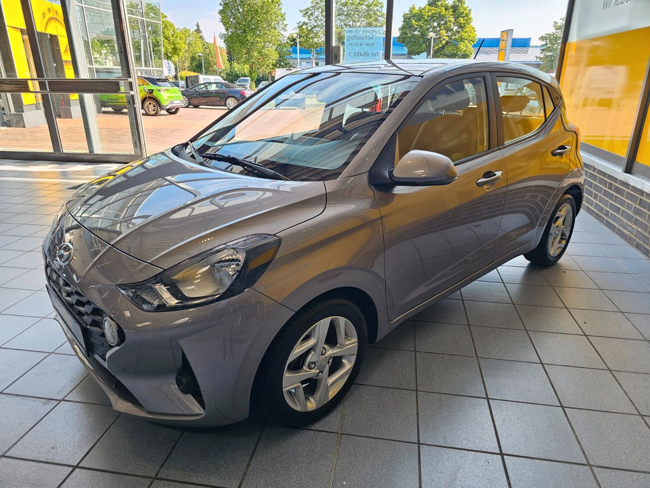 Hyundai i10 Trend AUTOMATIK SHZ PDC LenkrHzg DAB Spurhal - Автомобил: слика 4 Hyundai i10 Trend AUTOMATIK SHZ PDC LenkrHzg DAB Spurhal - Автомобил: слика 4