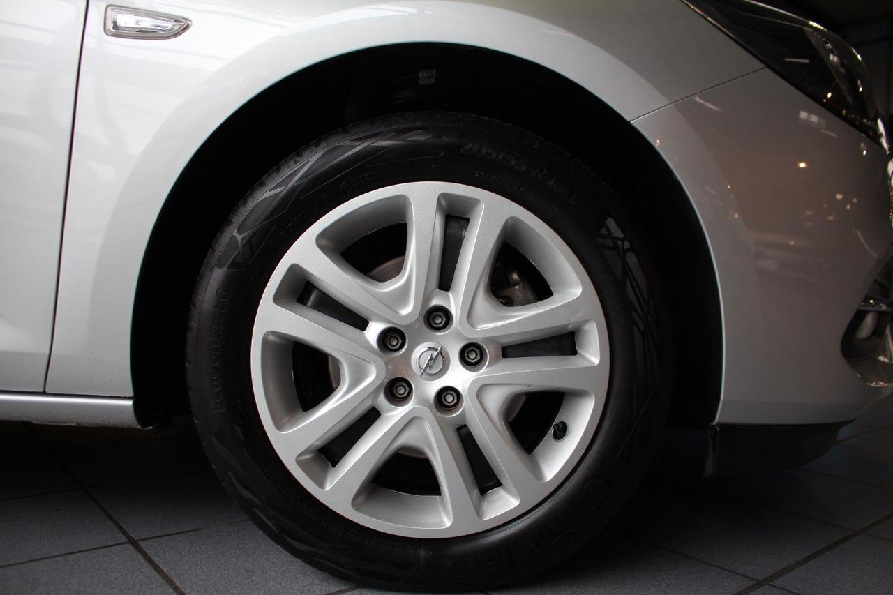 Караван Opel Astra K ST Edition S/S Navi Kamera LED AHK: слика 16