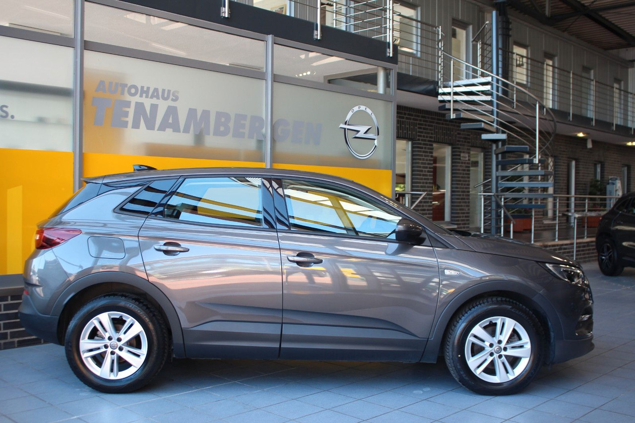 Opel Grandland Edition 1.2 Automatik Navi PDC v+h LED - SUV: слика 3 Opel Grandland Edition 1.2 Automatik Navi PDC v+h LED - SUV: слика 3