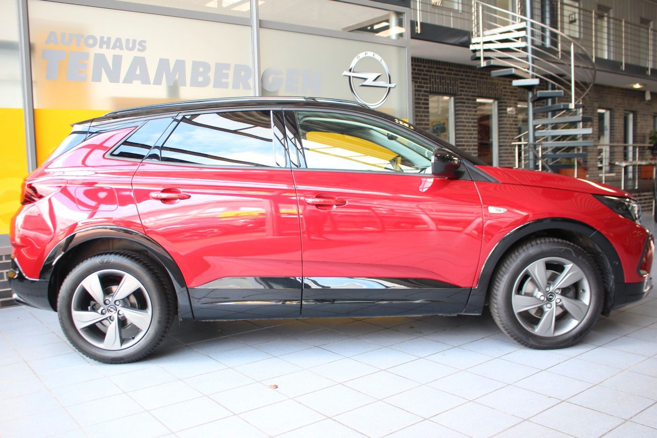 Opel Grandland X GS Line Kamera Navi LED PDC Sitzhzg - SUV: слика 2 Opel Grandland X GS Line Kamera Navi LED PDC Sitzhzg - SUV: слика 2