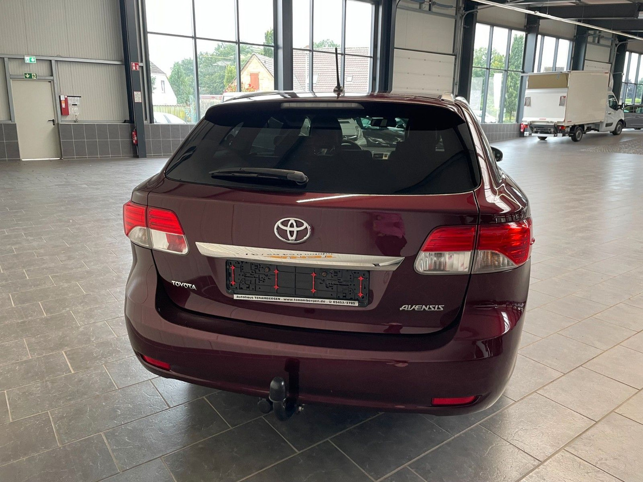 Toyota Avensis Kombi Executive AHK/ 8-Fach Bereift - Караван: слика 4 Toyota Avensis Kombi Executive AHK/ 8-Fach Bereift - Караван: слика 4