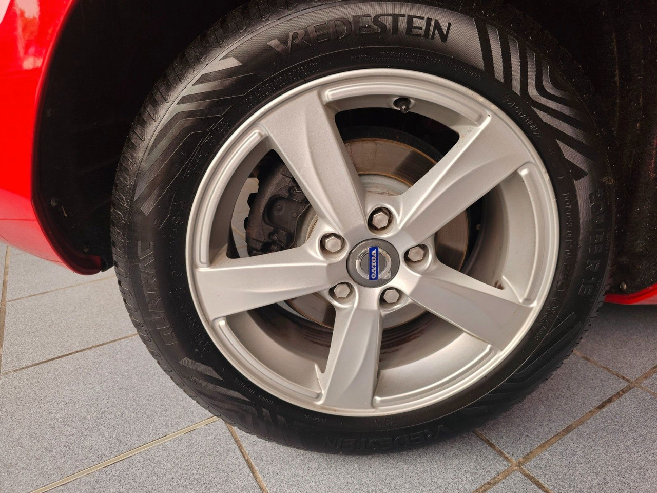 Volvo V40 You! Xenon Sitzheizung Freisprecheinrichtung - Седан: слика 5 Volvo V40 You! Xenon Sitzheizung Freisprecheinrichtung - Седан: слика 5