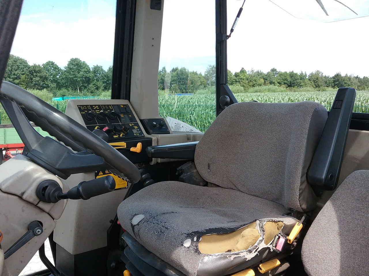 JCB Fastrac 2115 - Трактор: слика 4 JCB Fastrac 2115 - Трактор: слика 4