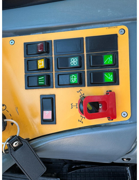 Телескопски ракувач HTL 4017 Haulotte HTL 4017: слика 8 Телескопски ракувач HTL 4017 Haulotte HTL 4017: слика 8