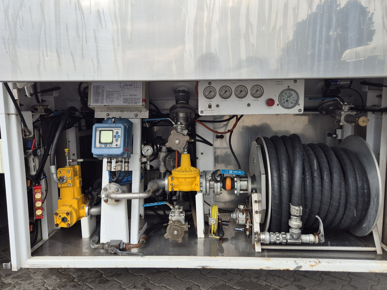 BC-LDS EMERSON/ propane/ butane/ lpg/ gpl - Полуприколка цистерна: слика 4 BC-LDS EMERSON/ propane/ butane/ lpg/ gpl - Полуприколка цистерна: слика 4