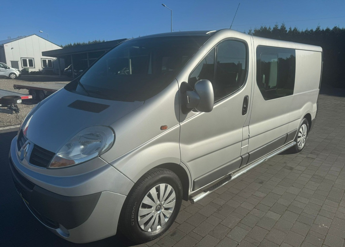 Renault Trafic 2.5 150ps 5- osobowy Doka Stan B. Dobry - Комби со двојна кабина: слика 5 Renault Trafic 2.5 150ps 5- osobowy Doka Stan B. Dobry - Комби со двојна кабина: слика 5