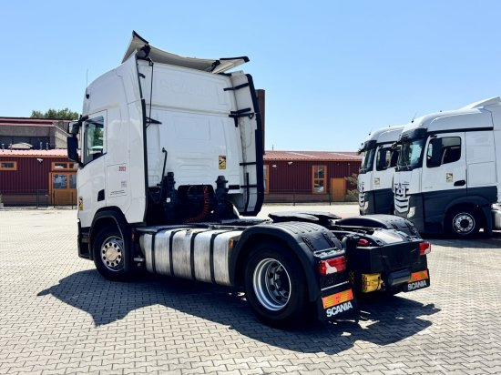 Scania R450 DC 13 164 Euro 6 Highline Retarder - Камион влекач: слика 4 Scania R450 DC 13 164 Euro 6 Highline Retarder - Камион влекач: слика 4