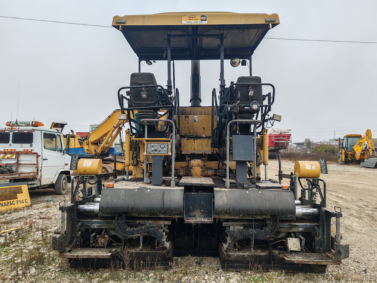 Caterpillar AP555E - Прскалка за битуменска емулзија: слика 2 Caterpillar AP555E - Прскалка за битуменска емулзија: слика 2