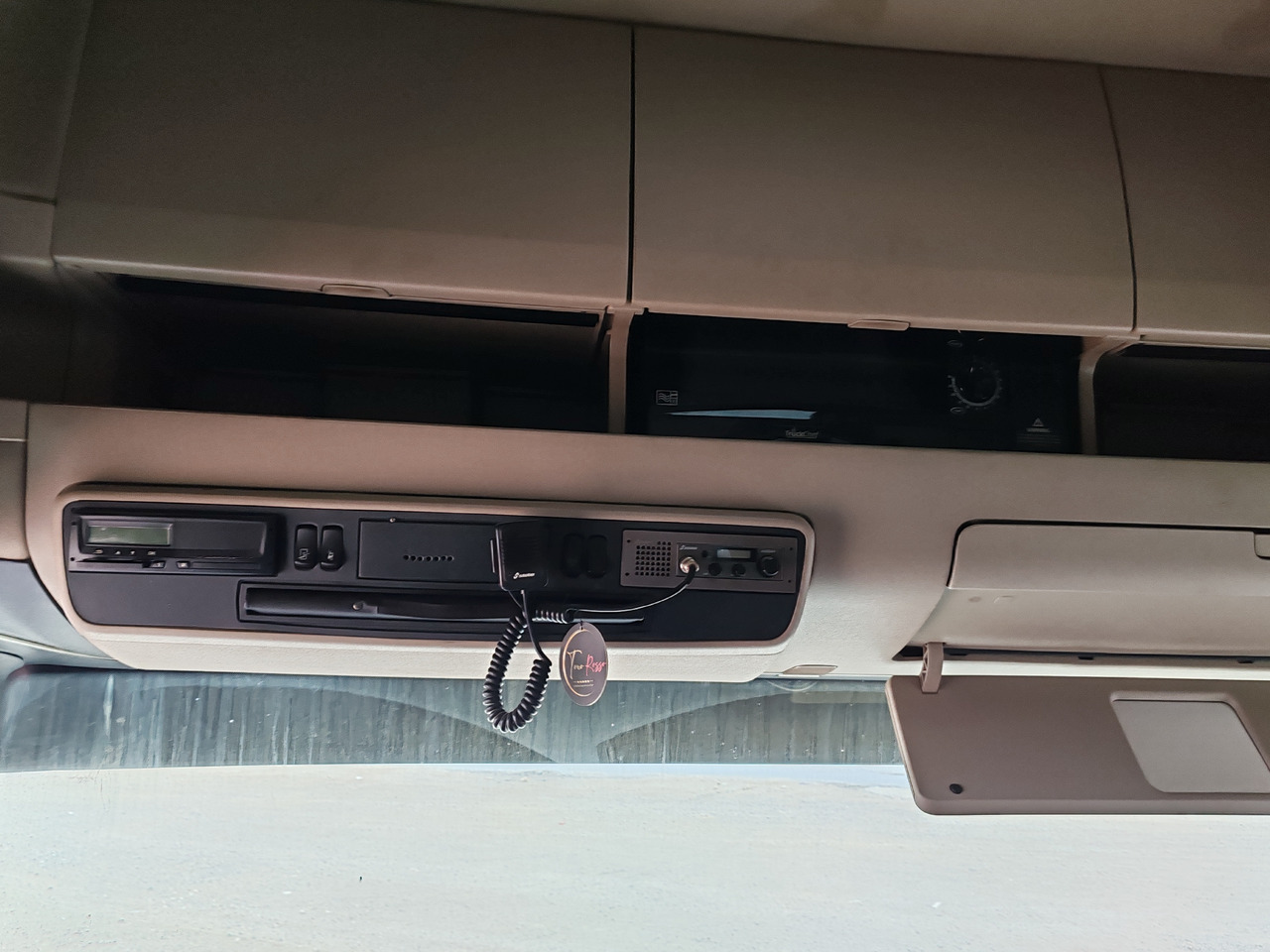 Лизинг на Scania R580 Scania R580: слика 8 Лизинг на Scania R580 Scania R580: слика 8