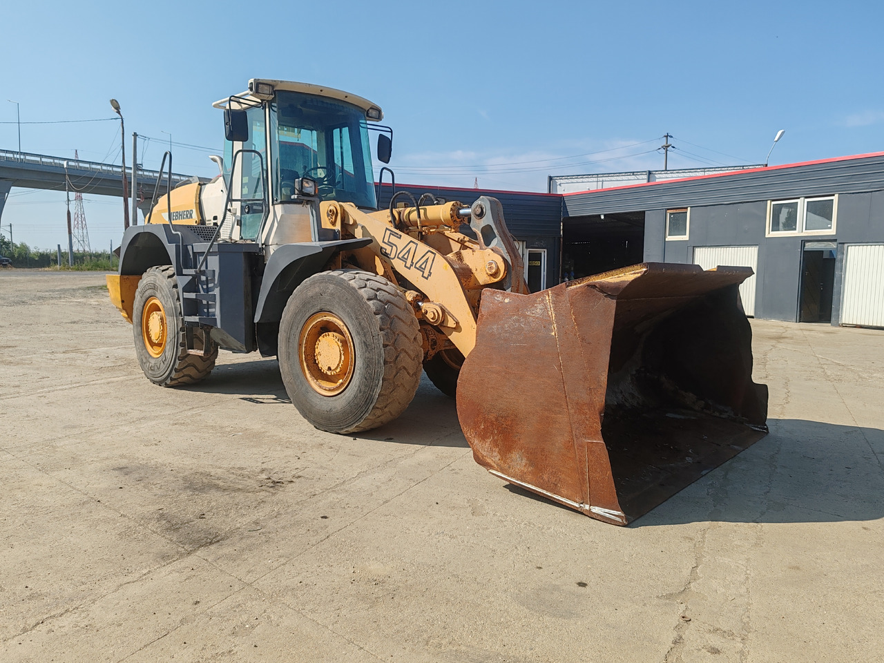 Liebherr 544 Incarcator Frontal Vola - Натоварувач на тркала: слика 1 Liebherr 544 Incarcator Frontal Vola - Натоварувач на тркала: слика 1